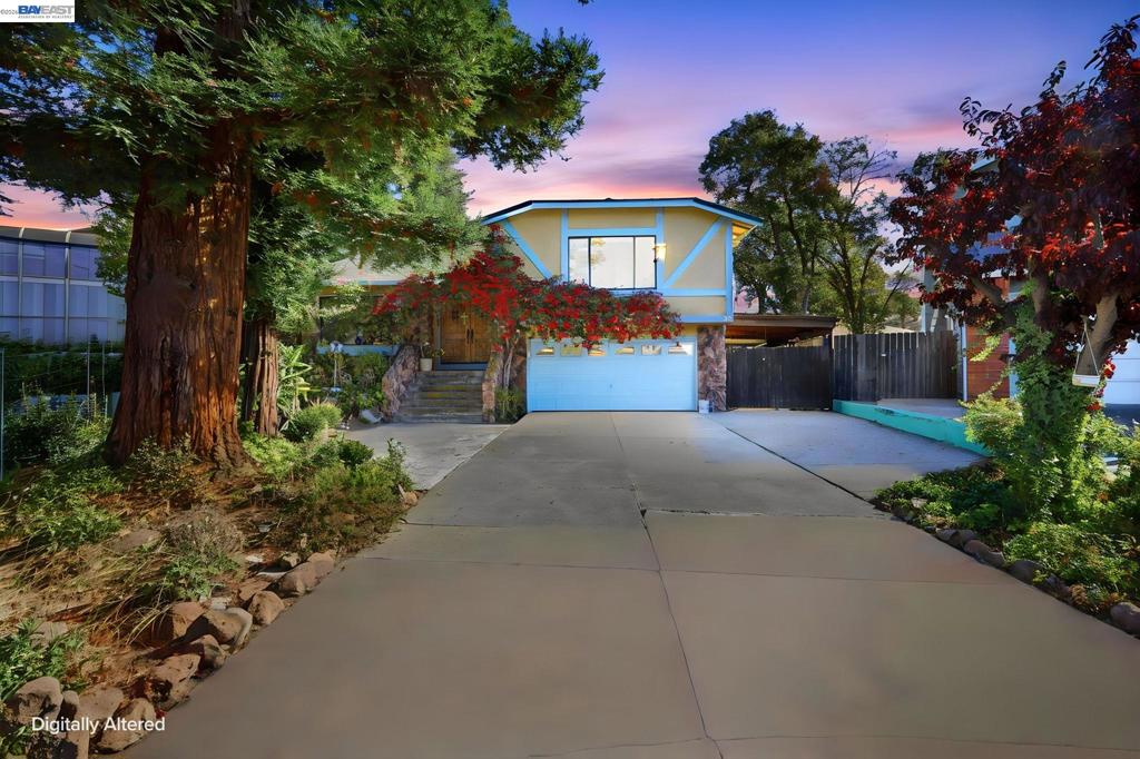 30 Saint Claire Property Photo 1