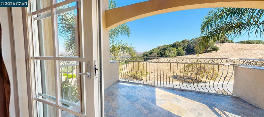 1054 Turquoise Property Photo 13
