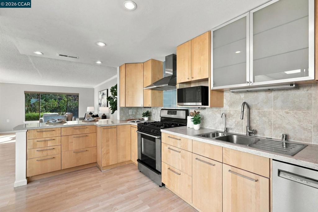2116 Pine Knoll Dr 7 Property Photo 1