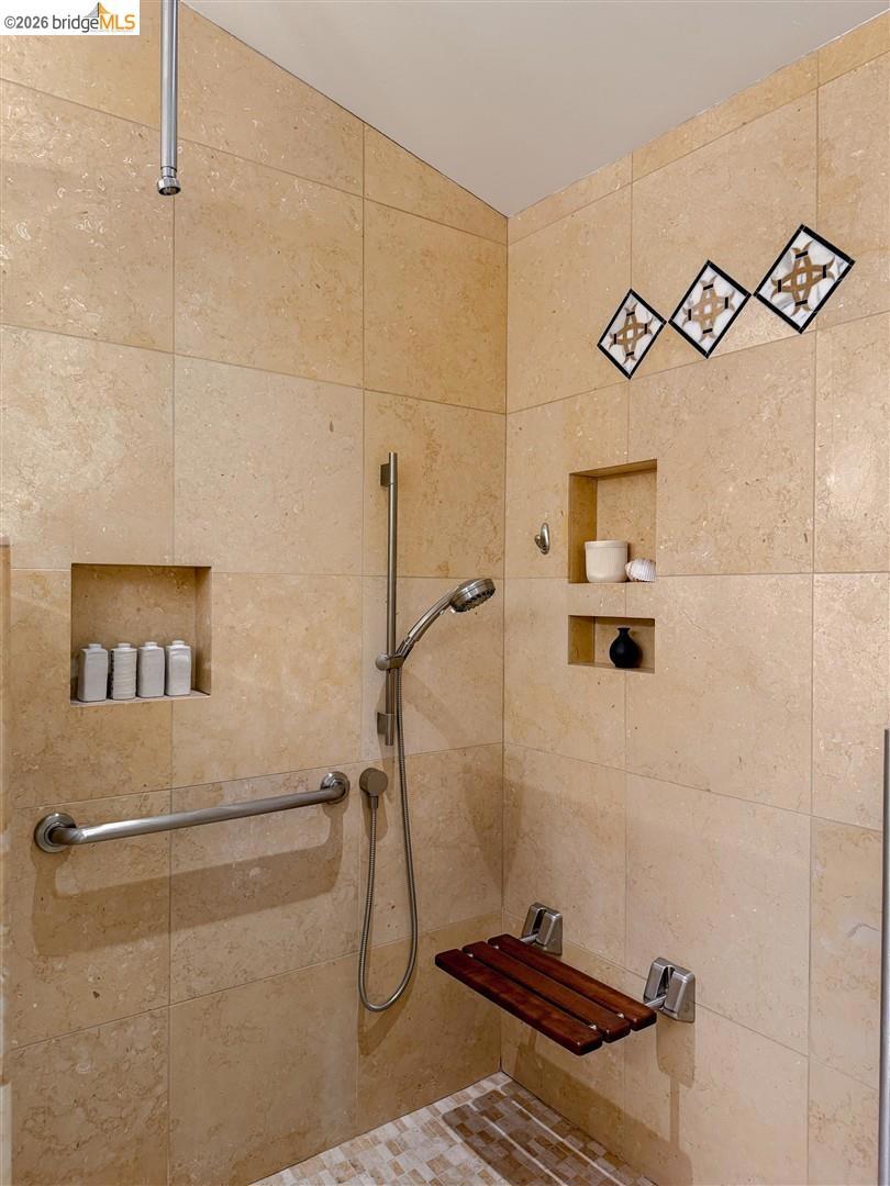 15 North Cir Property Photo 48