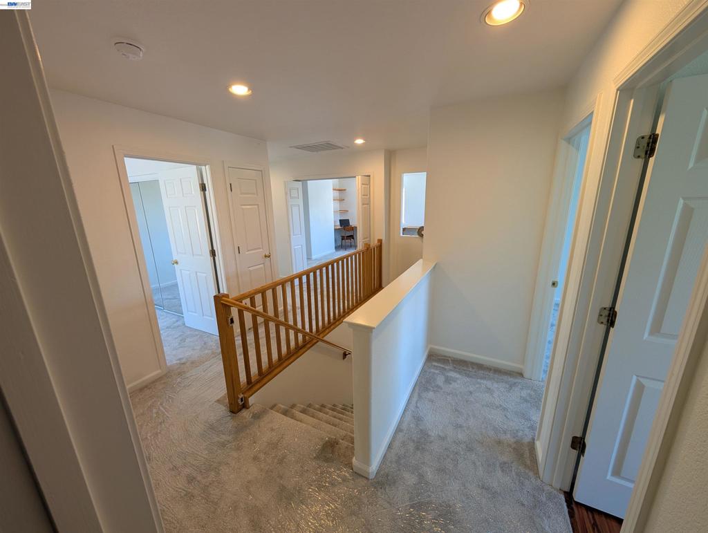 25768 Silver Canyon Ct Property Photo 16