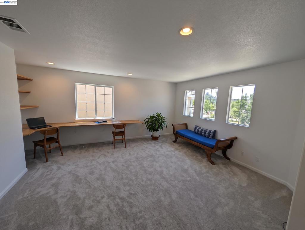 25768 Silver Canyon Ct Property Photo 27