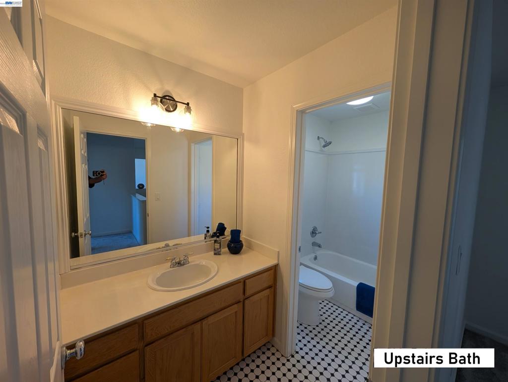 25768 Silver Canyon Ct Property Photo 34