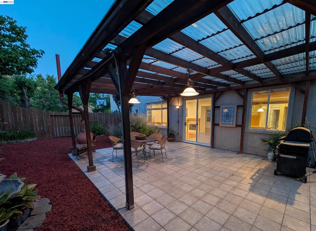25768 Silver Canyon Ct Property Photo 36