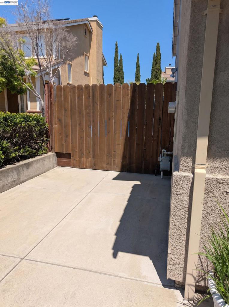 25768 Silver Canyon Ct Property Photo 41