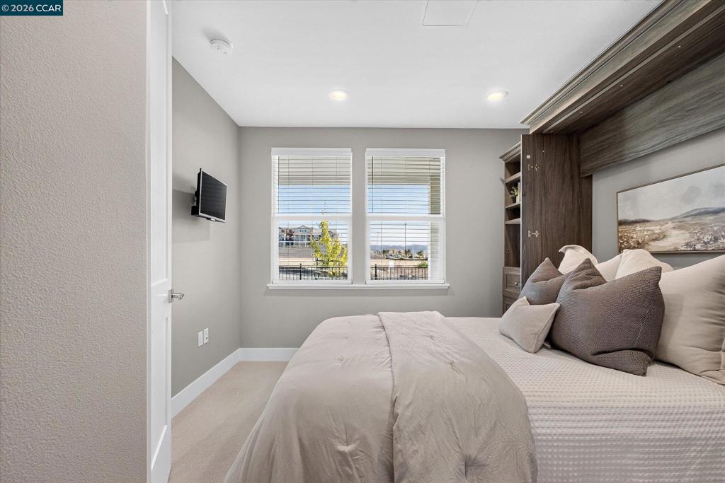 1200 Lorenzini Loop Property Photo 16