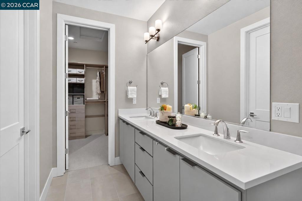 1200 Lorenzini Loop Property Photo 45