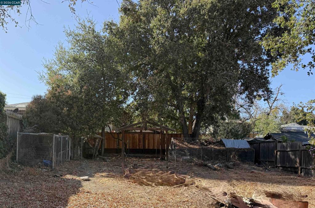 1341 Veale Ave Property Photo 3