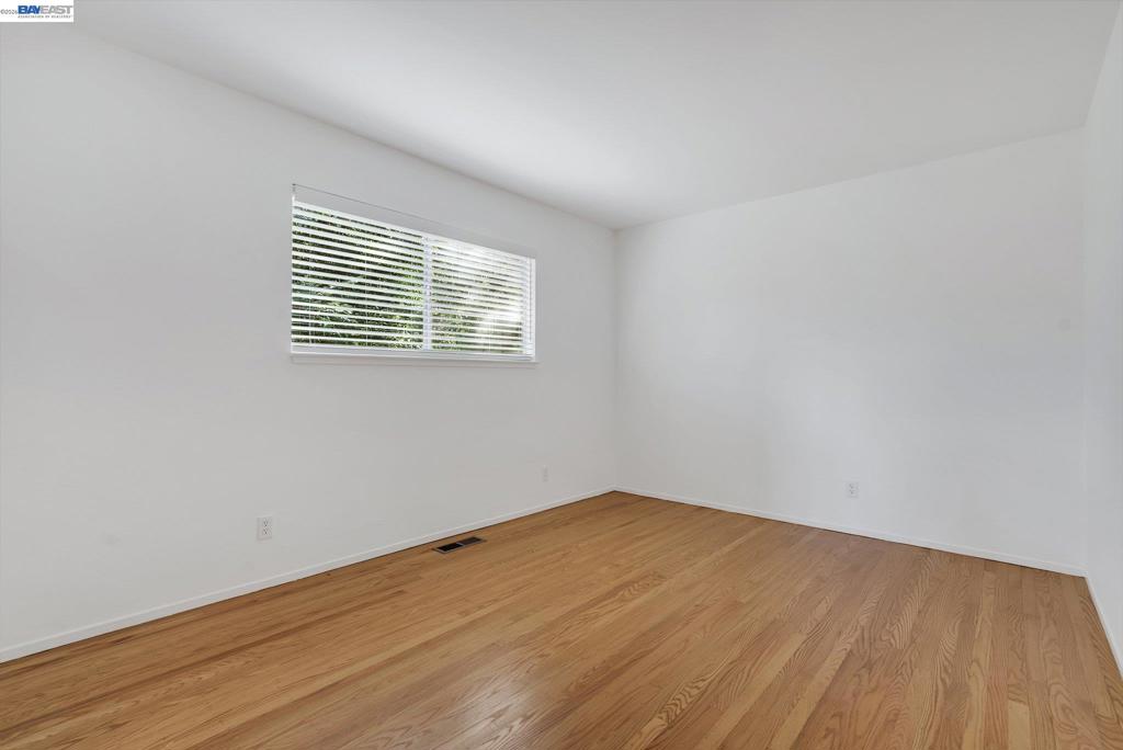 5945 Girvin Dr Property Photo 10