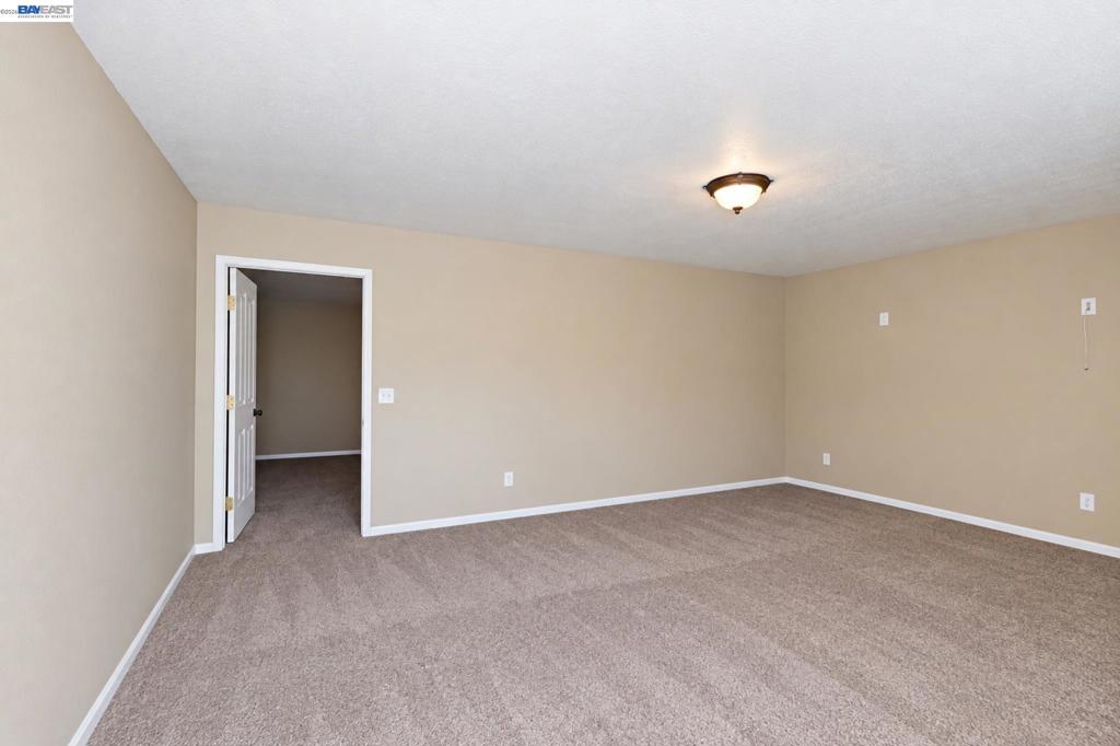 4270 Leon Dr Property Photo 37