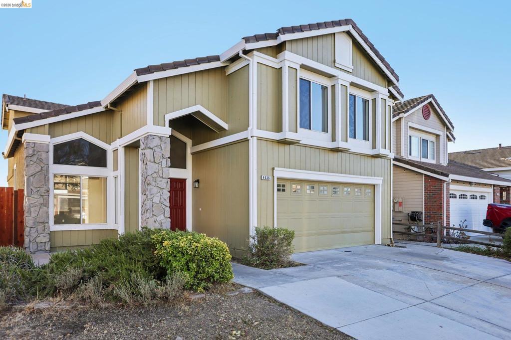 4636 Wolf Way Property Photo 1