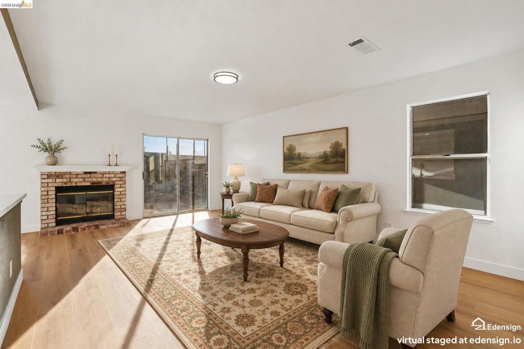 4636 Wolf Way Property Photo 13