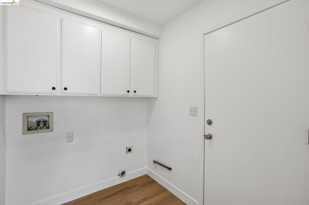 4636 Wolf Way Property Photo 26