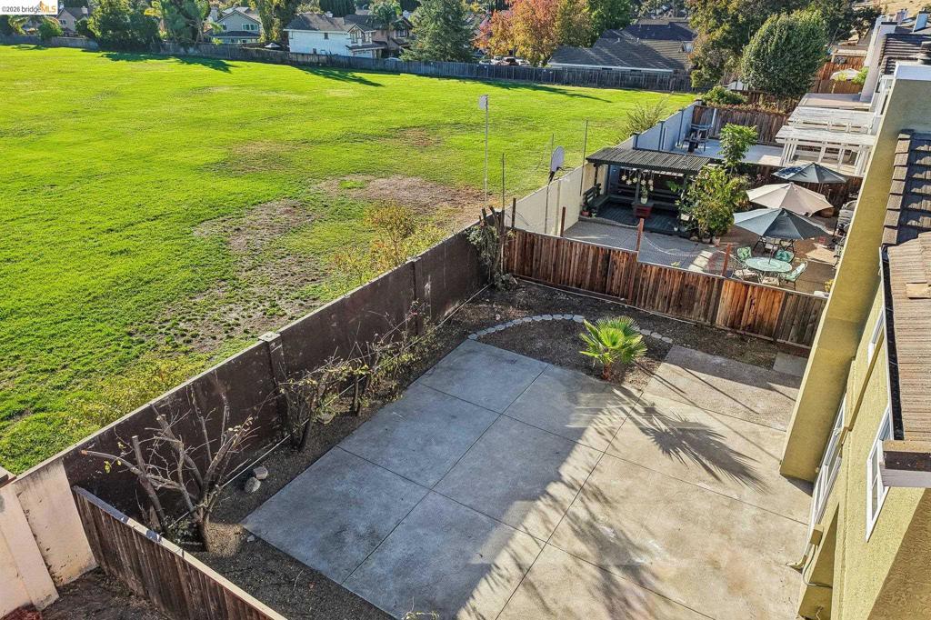 4636 Wolf Way Property Photo 73