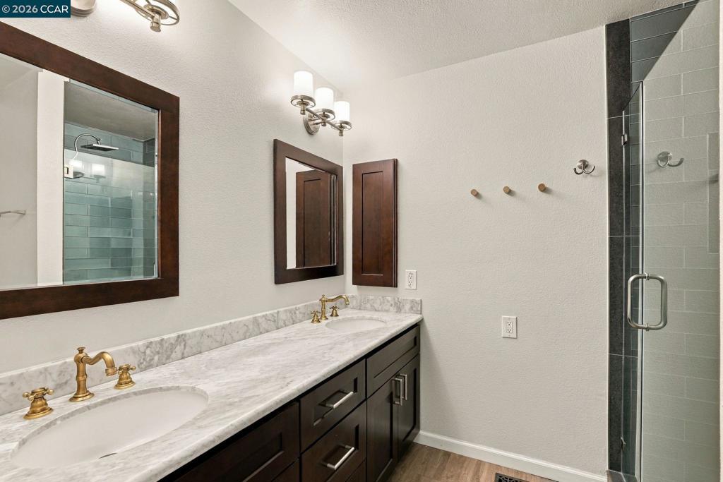 3840 Hitchcock Road Property Photo 21