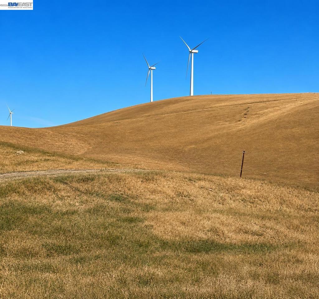 13749 Altamont Pass Rd Property Photo 2