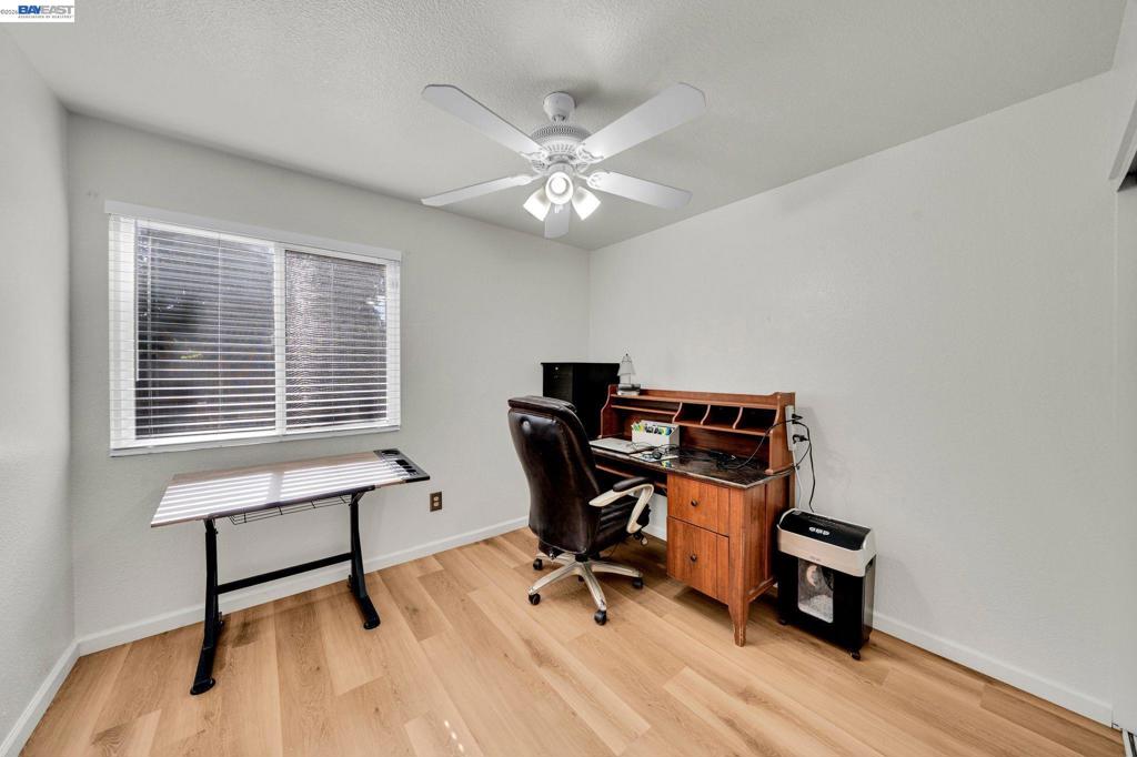 4568 Carnegie Ln Property Photo 15