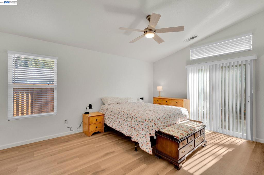 4568 Carnegie Ln Property Photo 16