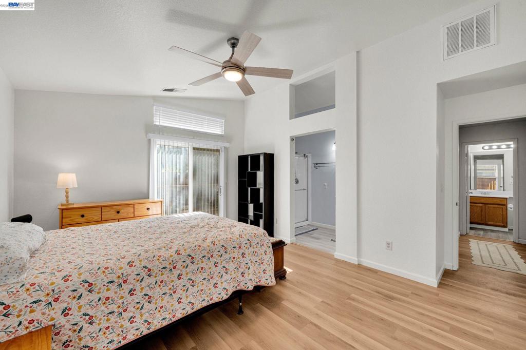 4568 Carnegie Ln Property Photo 17