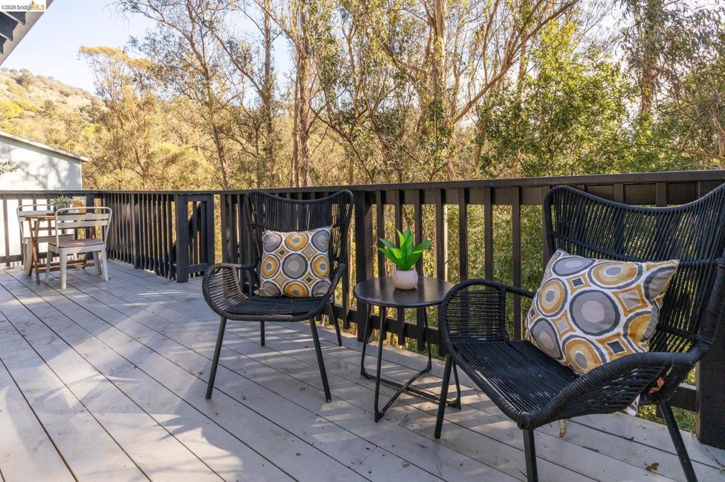 6931 Pinehaven Rd Property Photo 9