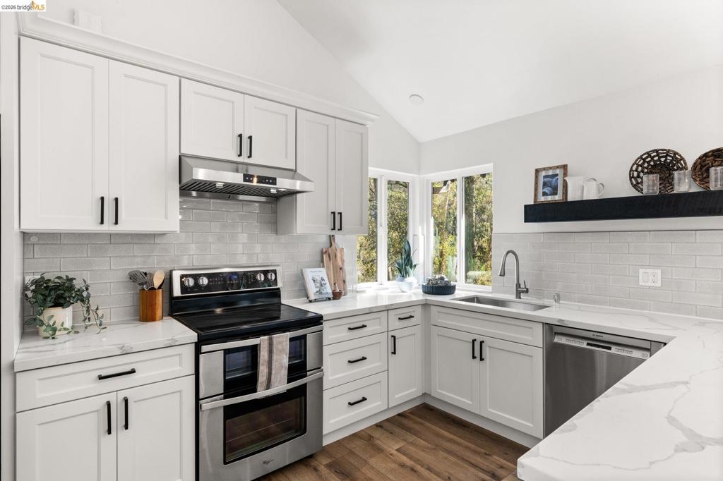 6931 Pinehaven Rd Property Photo 15