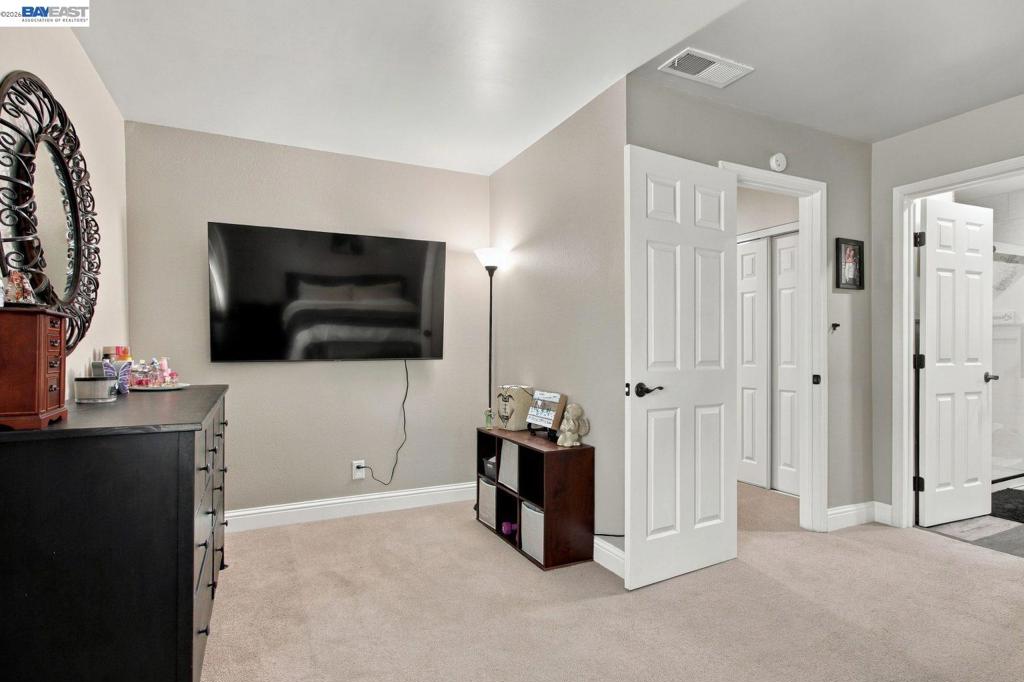 21175 Birch St Property Photo 21