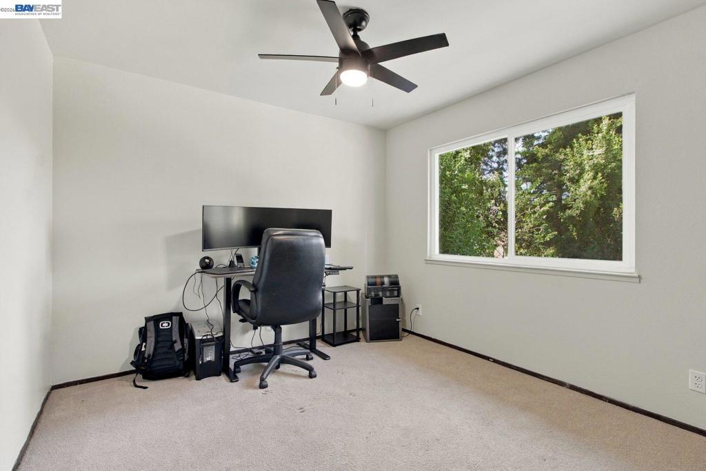 21175 Birch St Property Photo 24