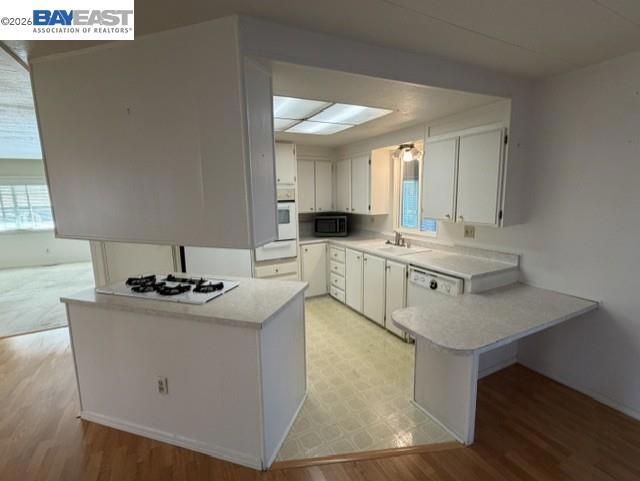 477 Santa Monica Property Photo 4