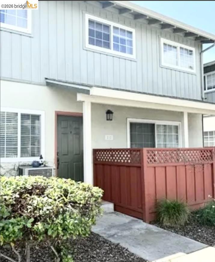650 Fargo Ave 1 Property Photo 1
