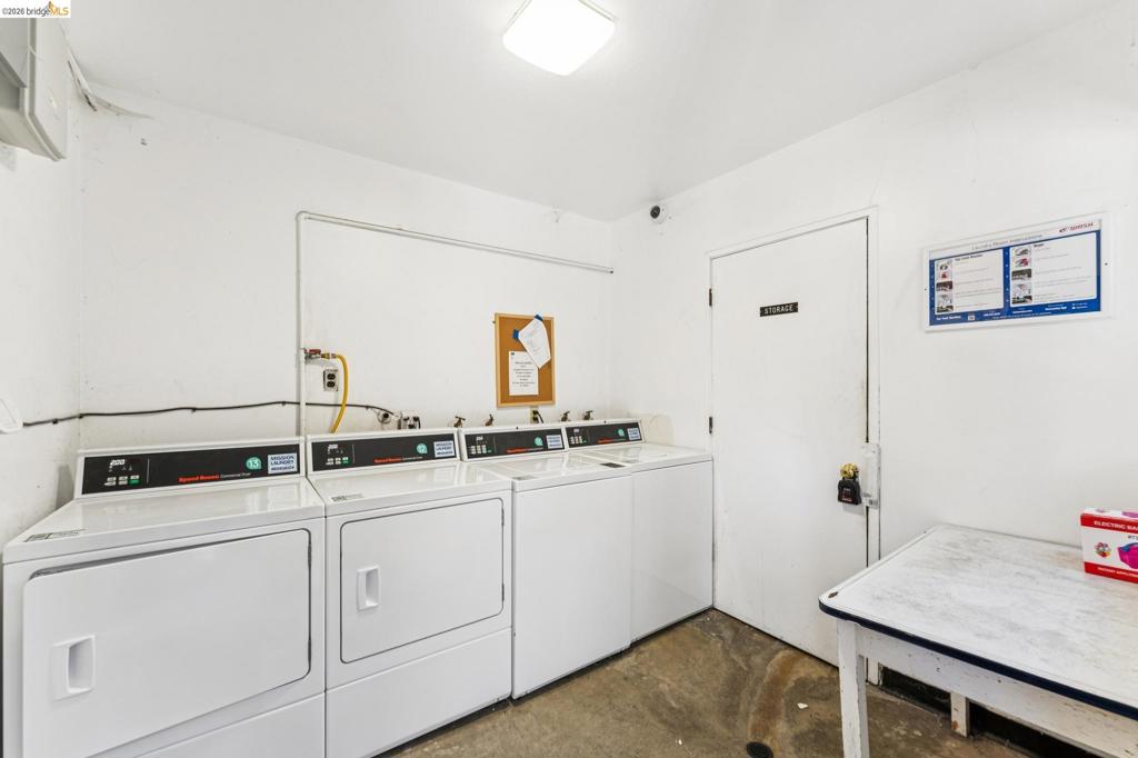 785 Taft Ave 11 Property Photo 24