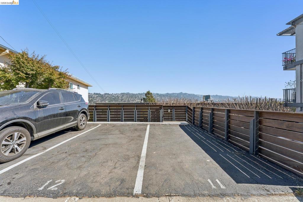 785 Taft Ave 11 Property Photo 25