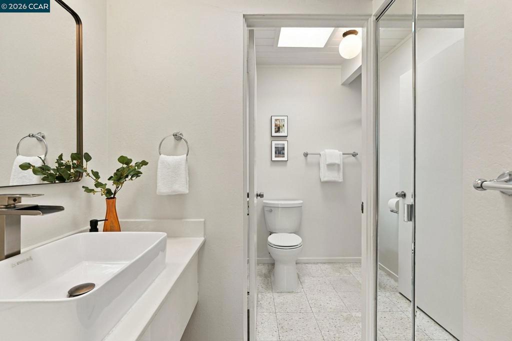 4040 Wilson Ln Property Photo 24