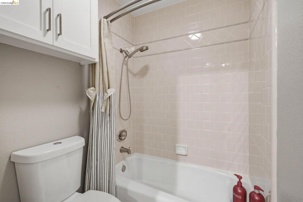 2071 Windward Point Property Photo 33