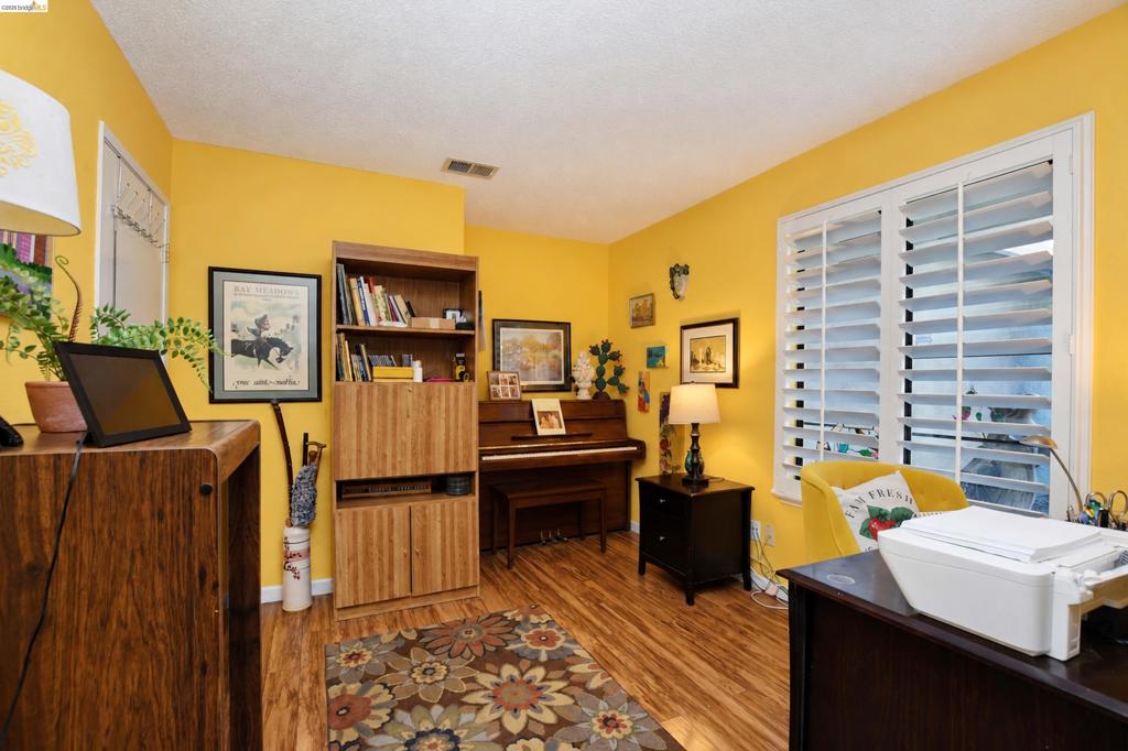 16 Dunes Ct Property Photo 12