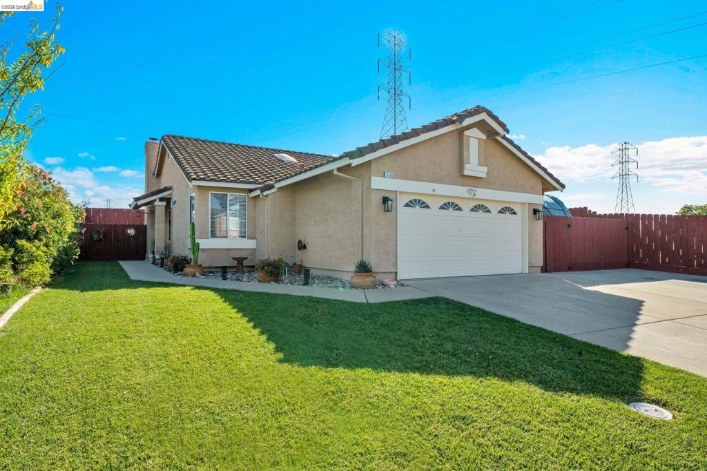 3100 Filbert St Property Photo 1