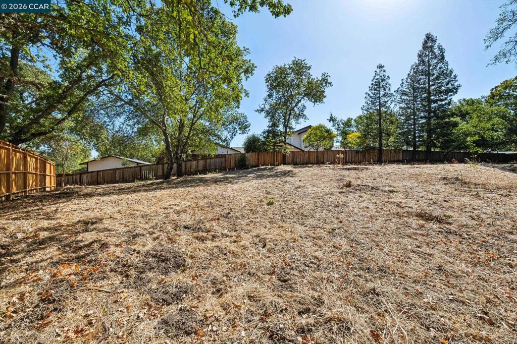 2050 Buttner Rd Property Photo 3