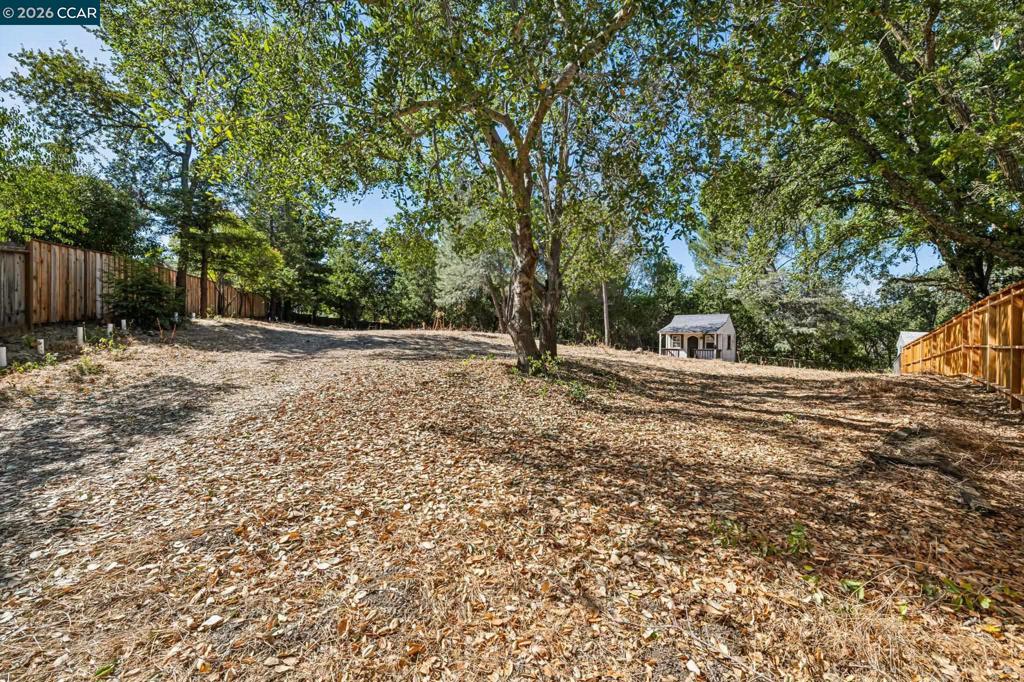 2050 Buttner Rd Property Photo 5