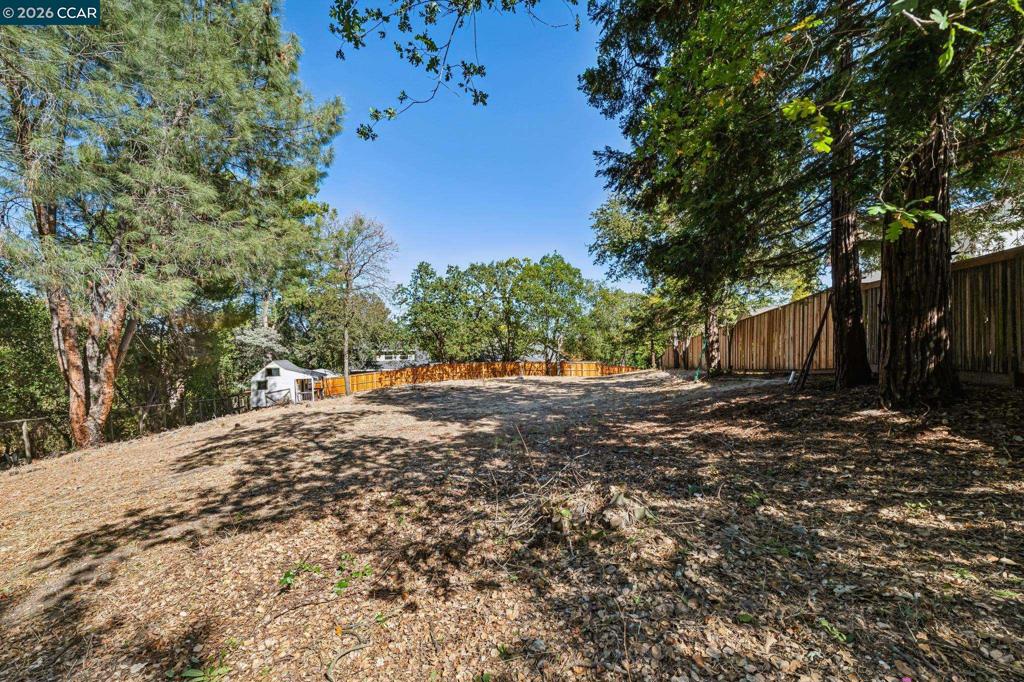 2050 Buttner Rd Property Photo 7