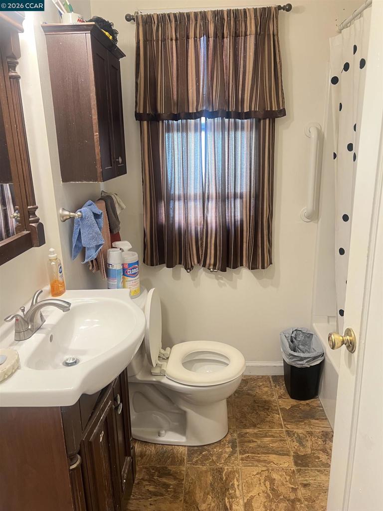 353 S 35th St Property Photo 8