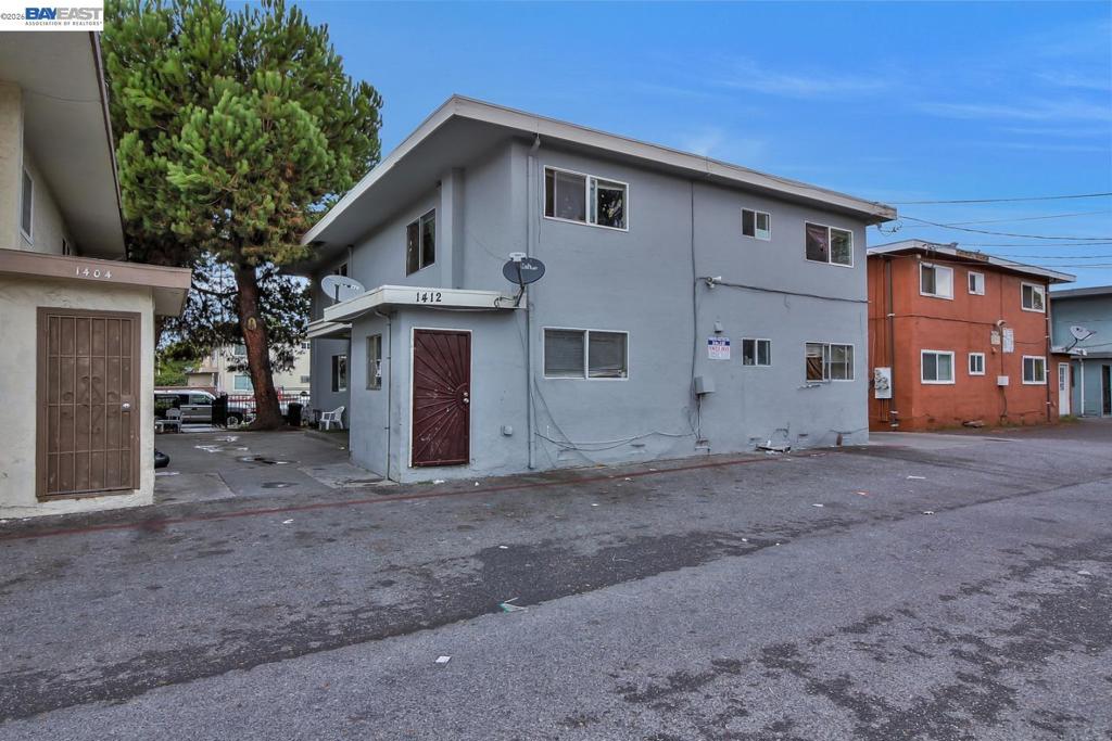 1412 Carnelian Dr Property Photo 3