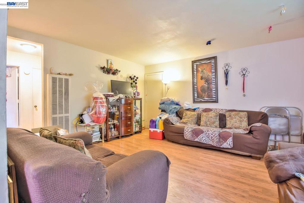 1412 Carnelian Dr Property Photo 5