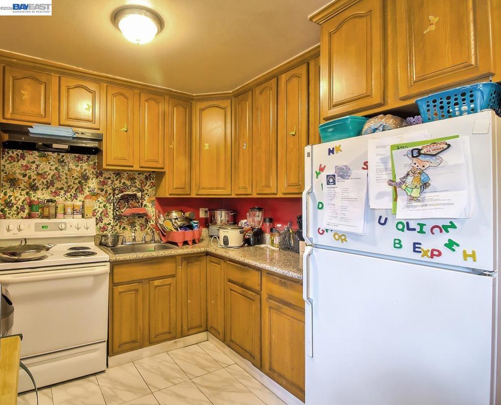 1412 Carnelian Dr Property Photo 10