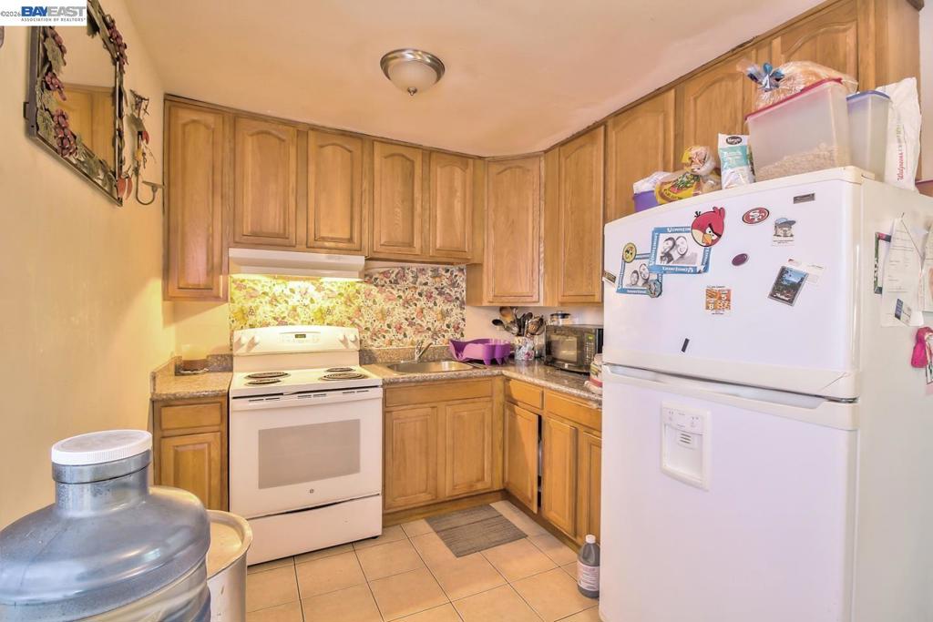 1412 Carnelian Dr Property Photo 12