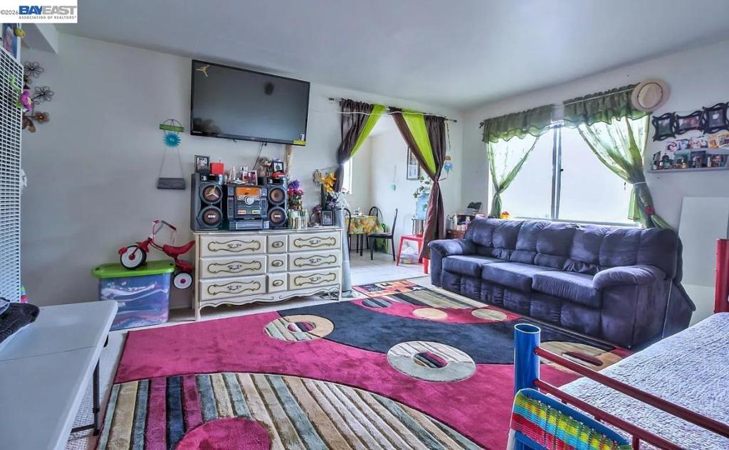 1412 Carnelian Dr Property Photo 15