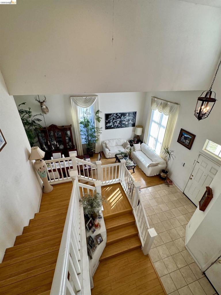 1965 Sugarloaf Mountain Ct Property Photo 5