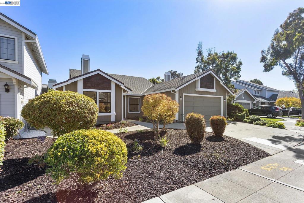 222 Stanbridge Ct. Property Photo 2