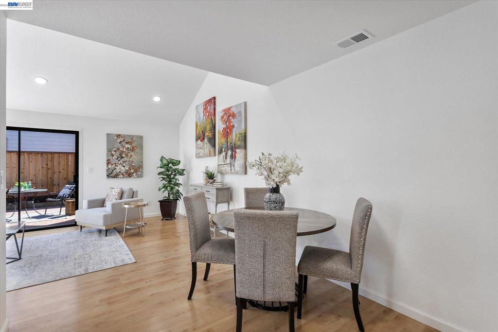 222 Stanbridge Ct. Property Photo 27