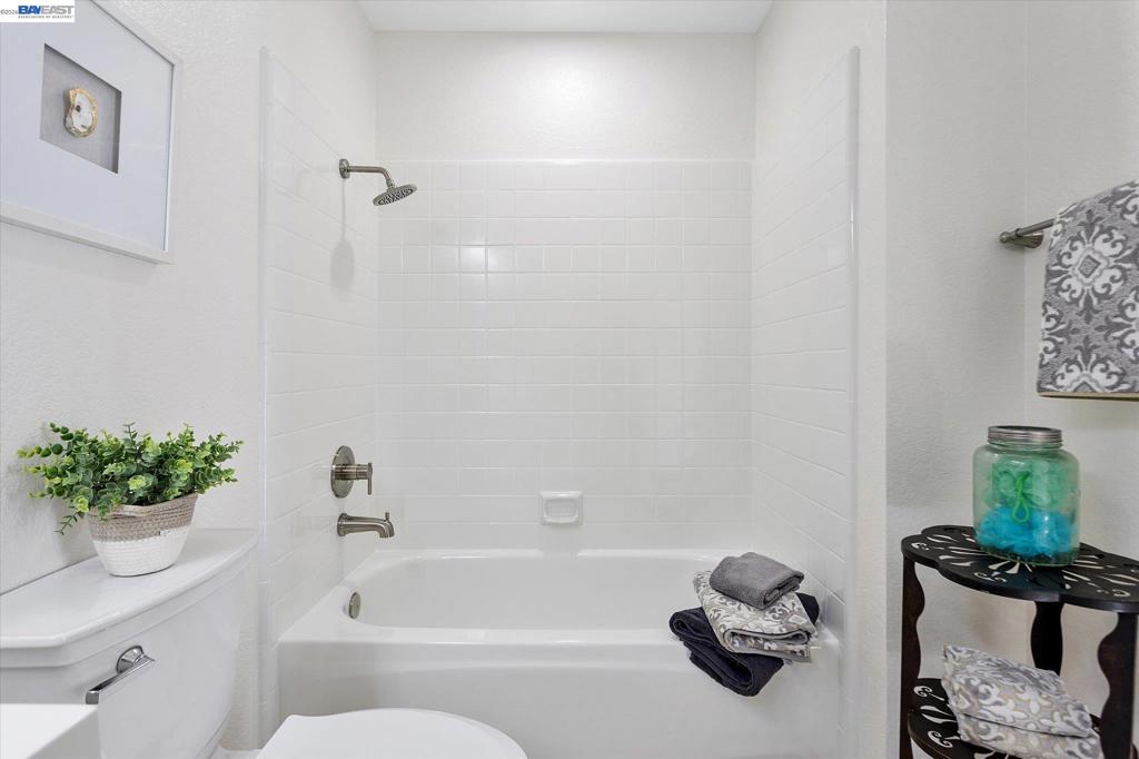 222 Stanbridge Ct. Property Photo 42