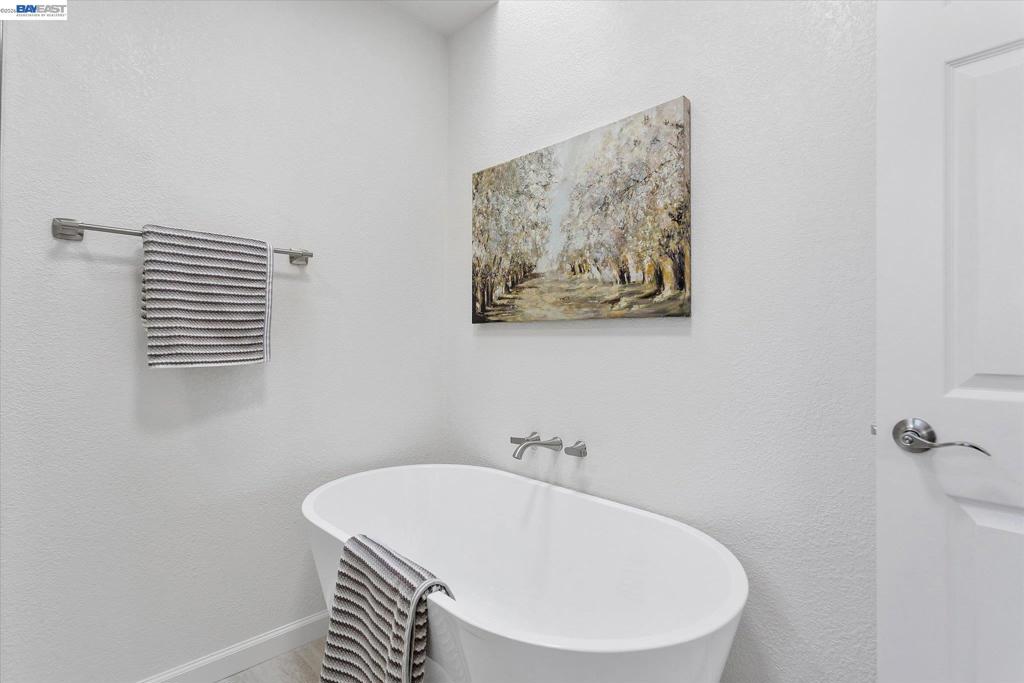 222 Stanbridge Ct. Property Photo 58