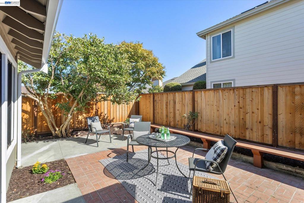 222 Stanbridge Ct. Property Photo 63